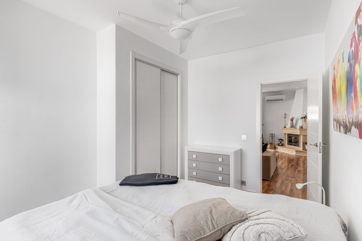 For sale - 5 Bedroom 2 Bathroom House - Detached Villa in Orihuela - Orihuela Costa  - Alicante