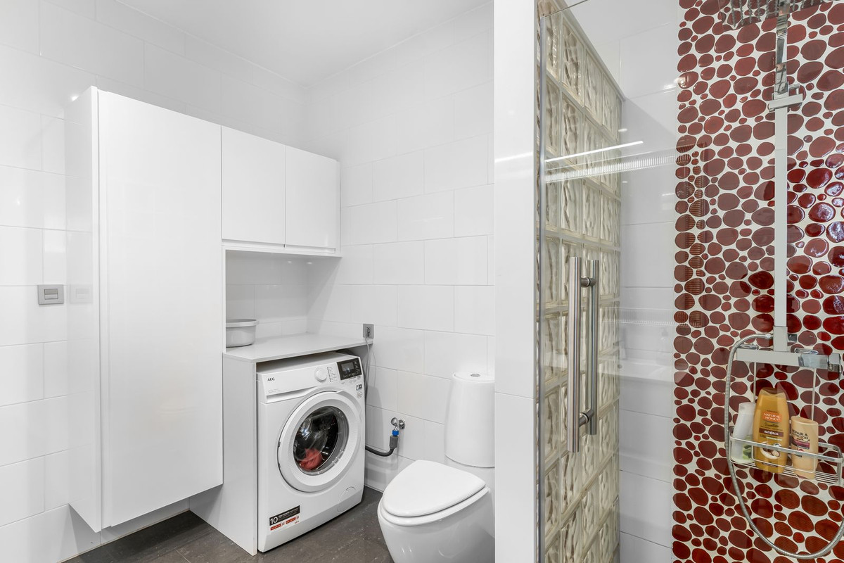 For sale - 5 Bedroom 2 Bathroom House - Detached Villa in Orihuela - Orihuela Costa  - Alicante