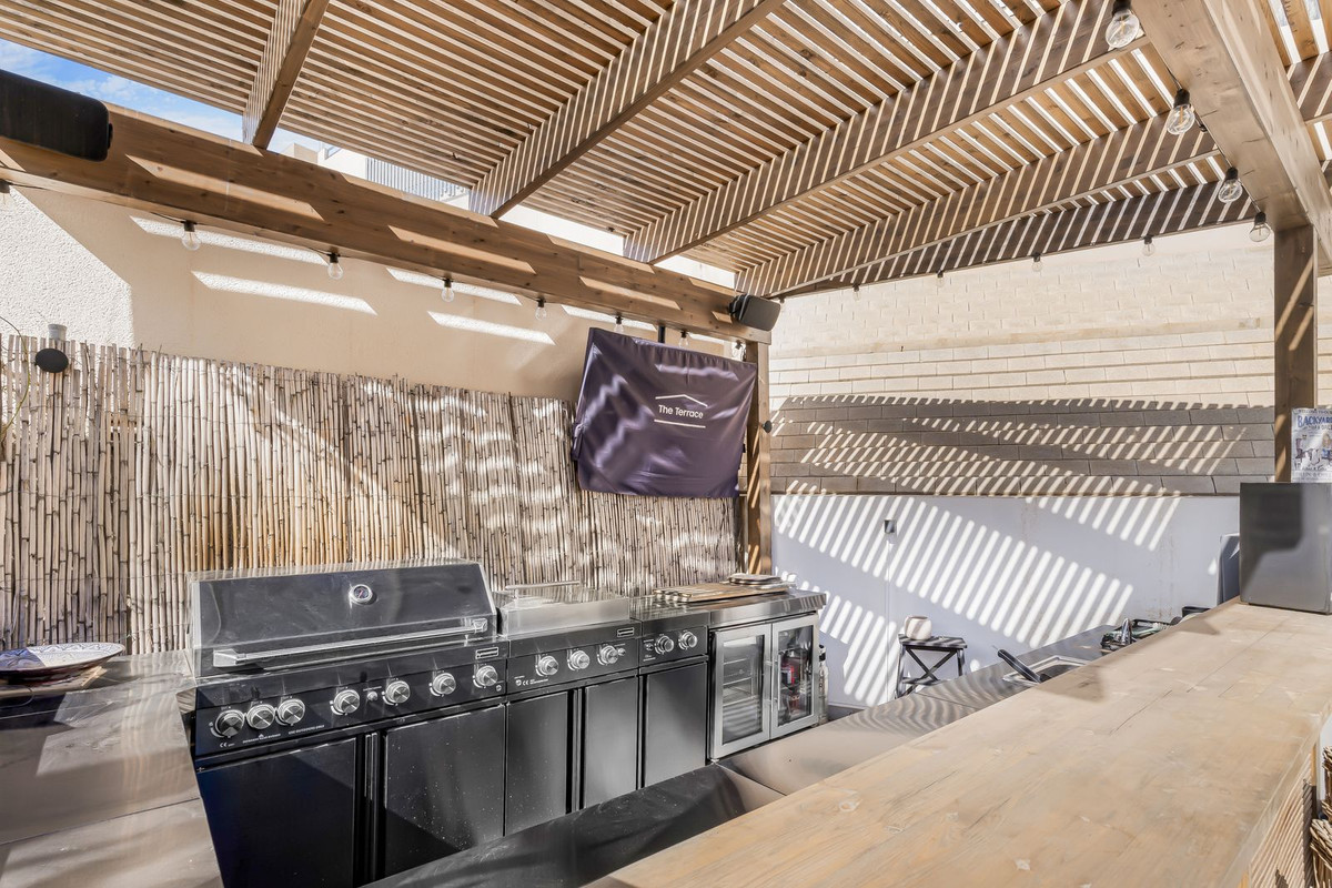 For sale - 3 Bedroom 2 Bathroom House - Detached Villa in Orihuela - La Zenia  - Alicante