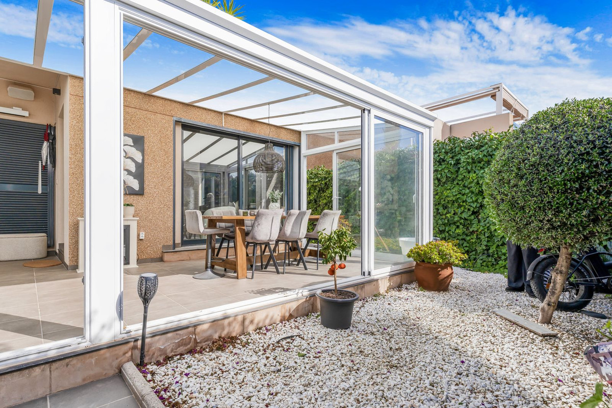 For sale - 3 Bedroom 2 Bathroom House - Detached Villa in Orihuela - La Zenia  - Alicante