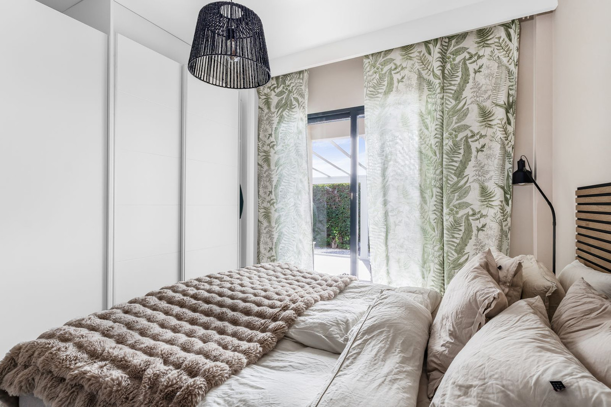 For sale - 3 Bedroom 2 Bathroom House - Detached Villa in Orihuela - La Zenia  - Alicante