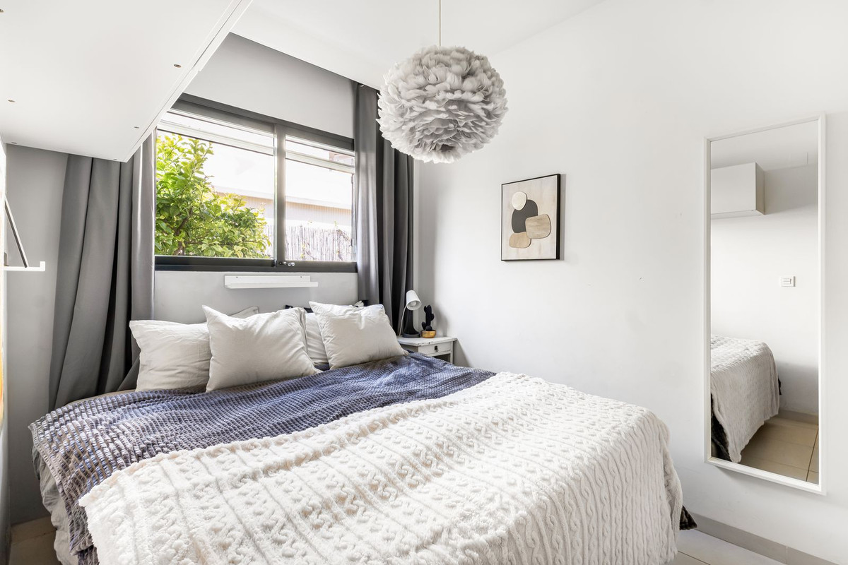 For sale - 3 Bedroom 2 Bathroom House - Detached Villa in Orihuela - La Zenia  - Alicante