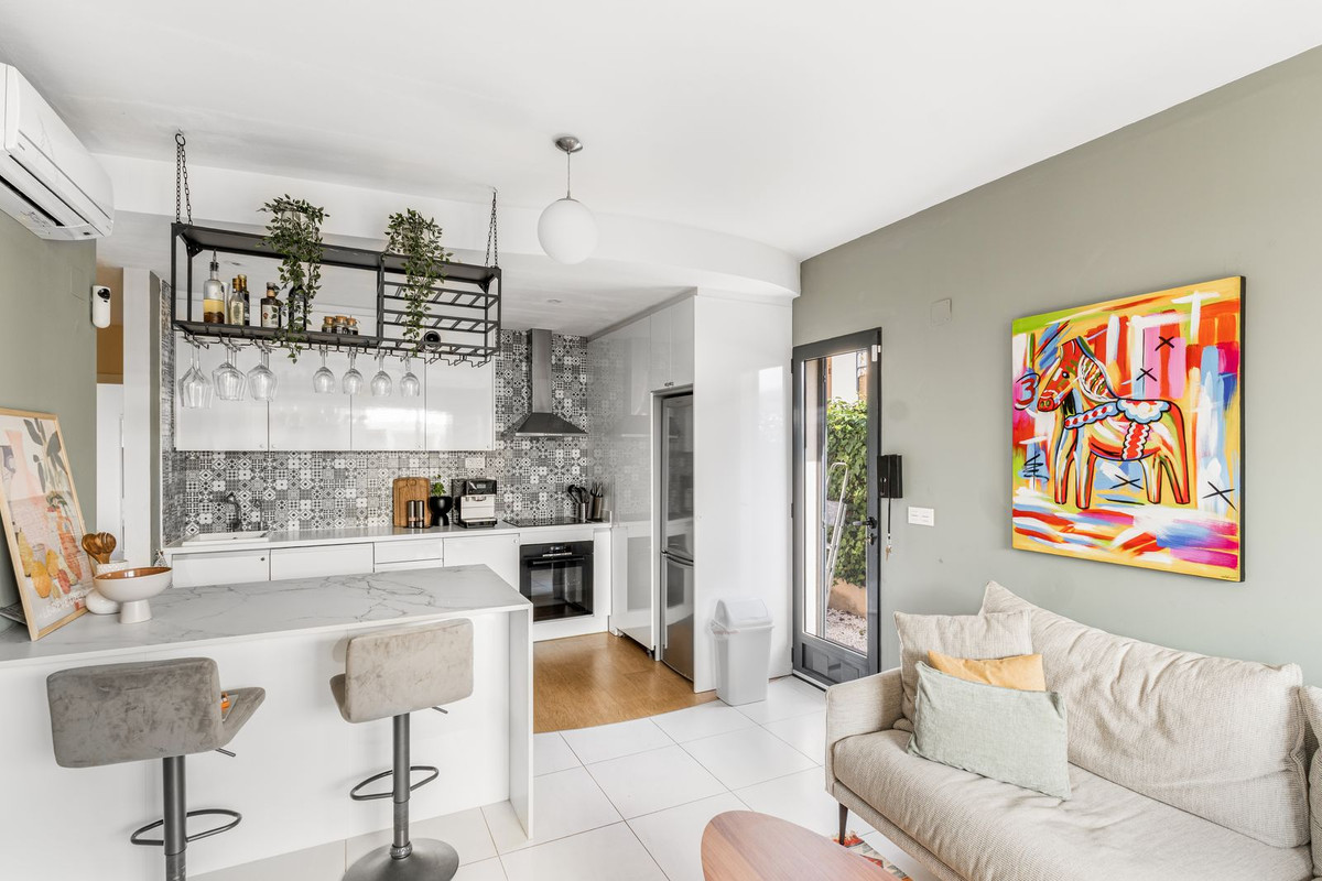 For sale - 3 Bedroom 2 Bathroom House - Detached Villa in Orihuela - La Zenia  - Alicante