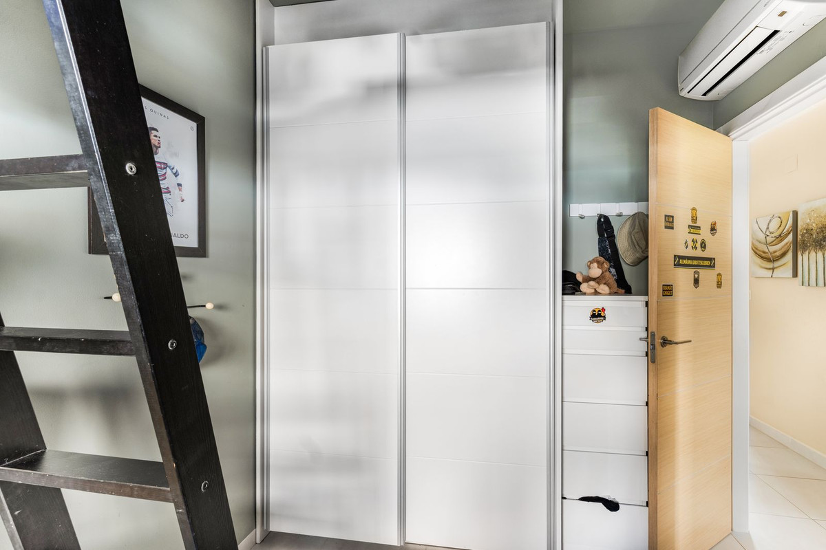 For sale - 3 Bedroom 2 Bathroom House - Detached Villa in Orihuela - La Zenia  - Alicante