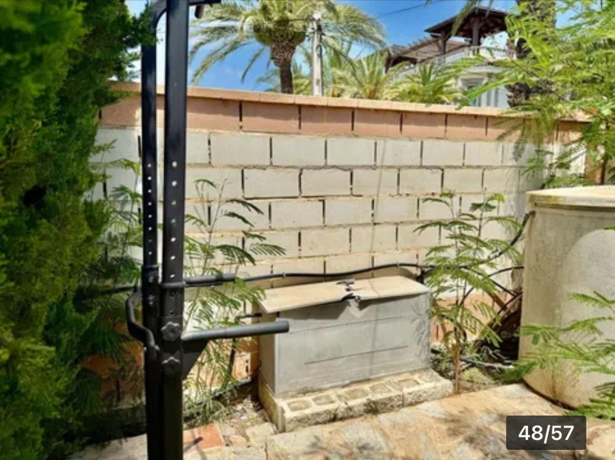 For sale - 4 Bedroom 4 Bathroom House - Detached Villa in Orihuela - Cabo Roig  - Alicante