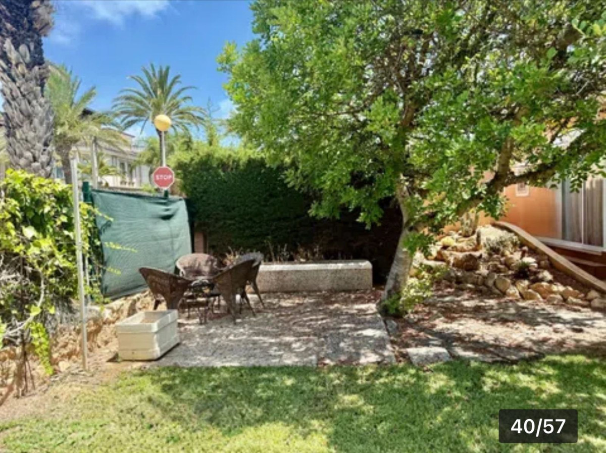 For sale - 4 Bedroom 4 Bathroom House - Detached Villa in Orihuela - Cabo Roig  - Alicante