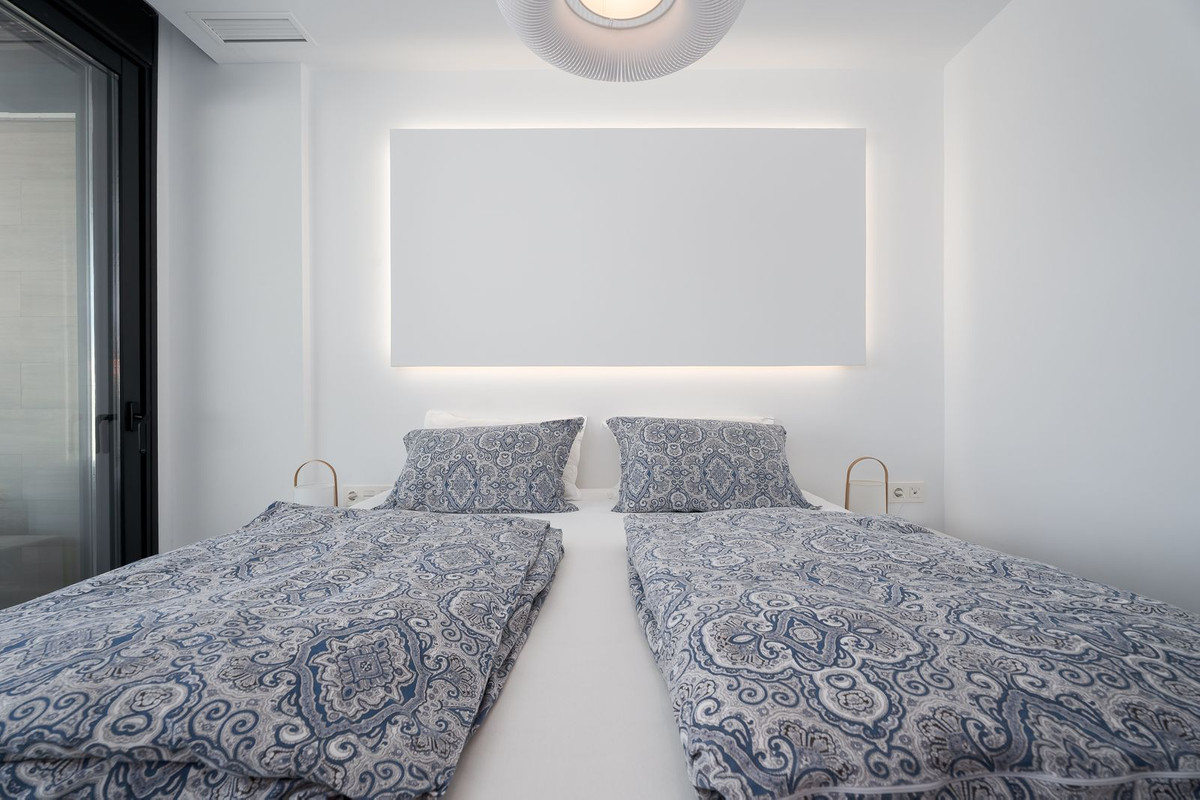 For sale - 3 Bedroom 2 Bathroom Apartment - Penthouse in Santa Pola - Gran Alacant  - Alicante