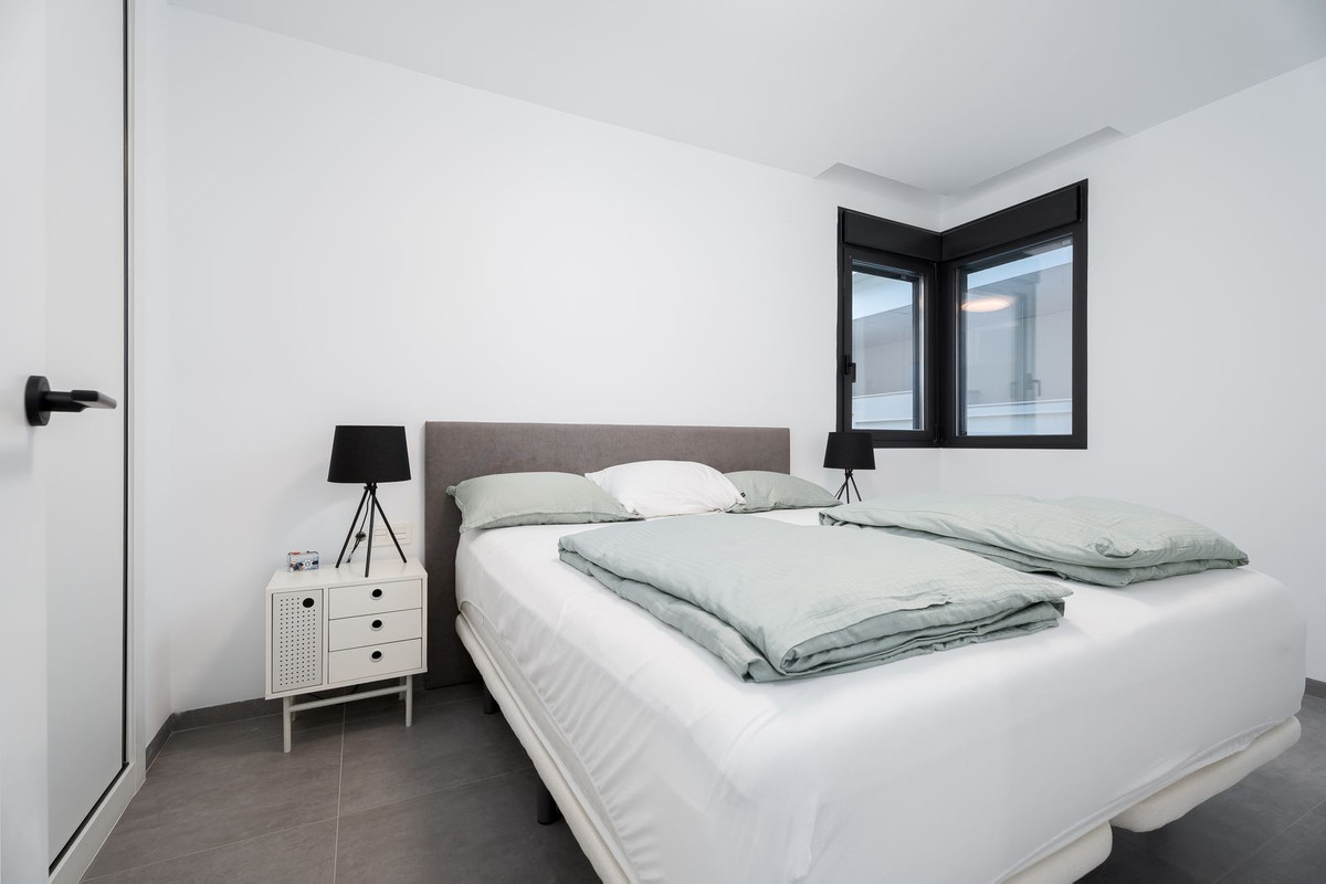 For sale - 3 Bedroom 2 Bathroom Apartment - Penthouse in Santa Pola - Gran Alacant  - Alicante