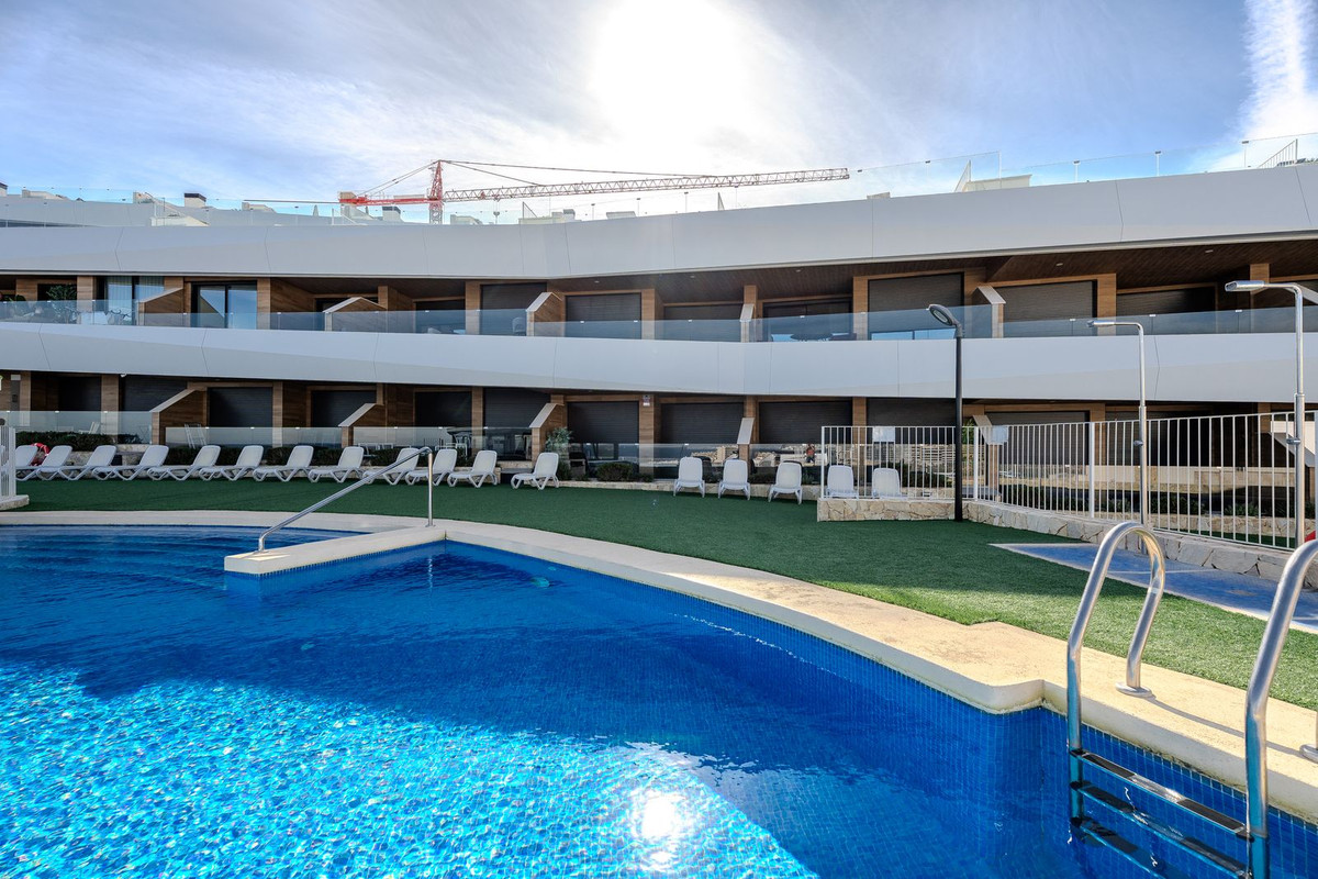 For sale - 3 Bedroom 2 Bathroom Apartment - Penthouse in Santa Pola - Gran Alacant  - Alicante