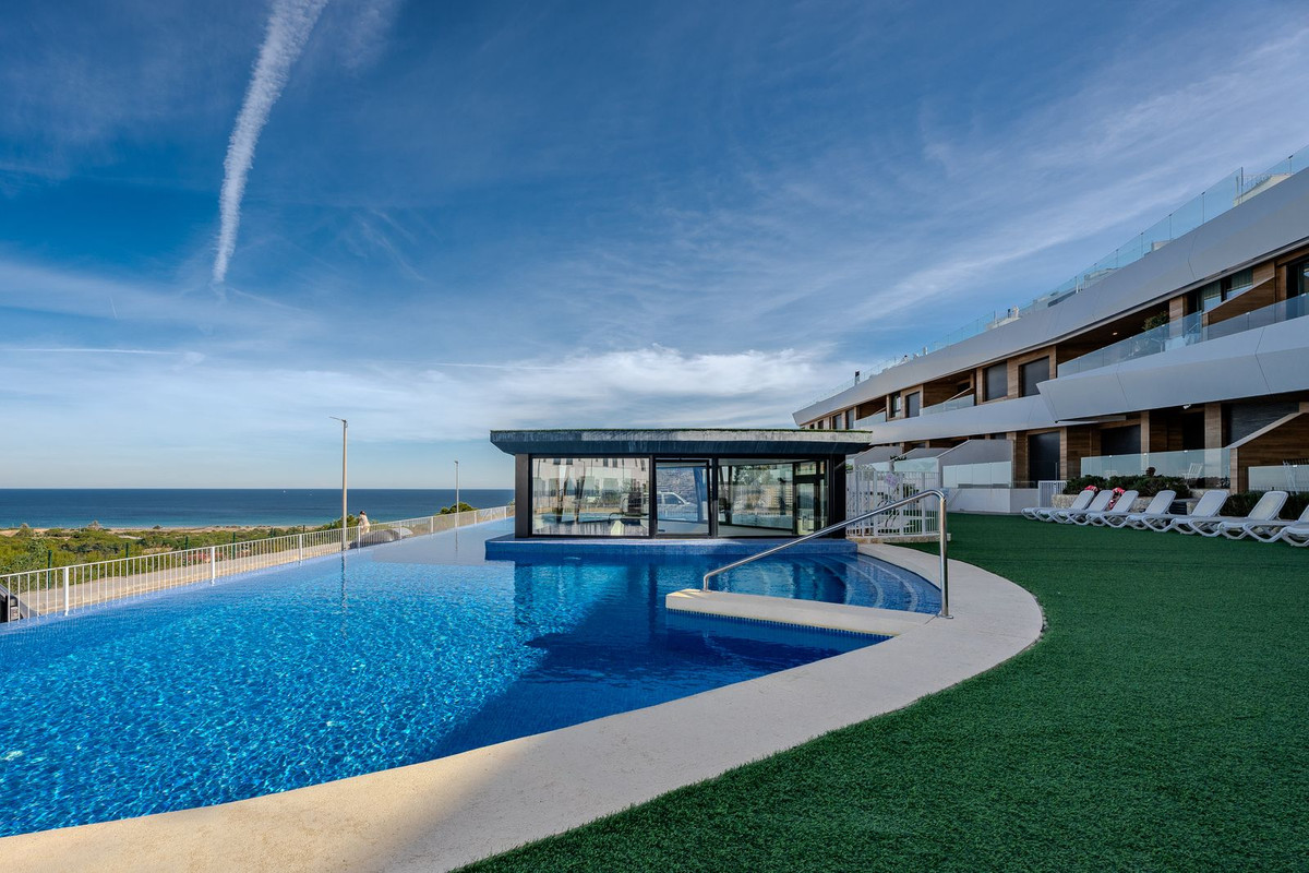 For sale - 3 Bedroom 2 Bathroom Apartment - Penthouse in Santa Pola - Gran Alacant  - Alicante