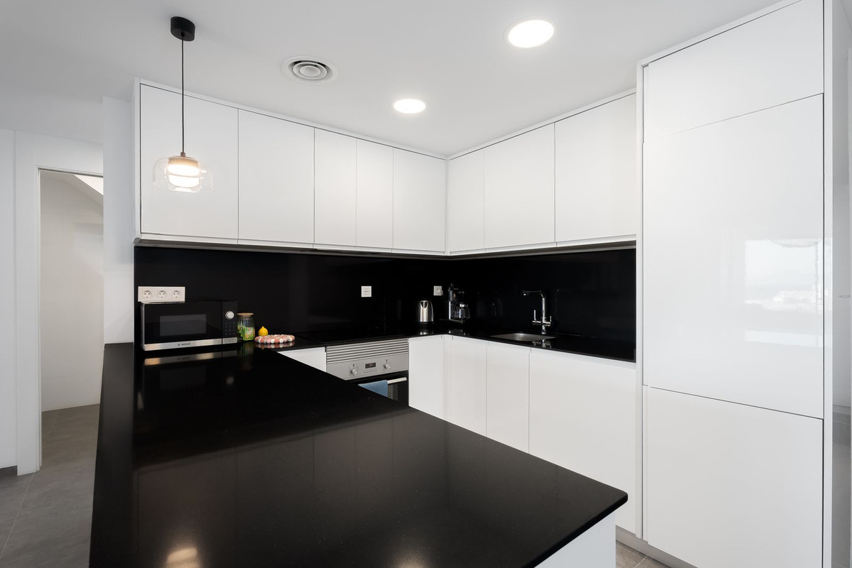 For sale - 3 Bedroom 2 Bathroom Apartment - Penthouse in Santa Pola - Gran Alacant  - Alicante