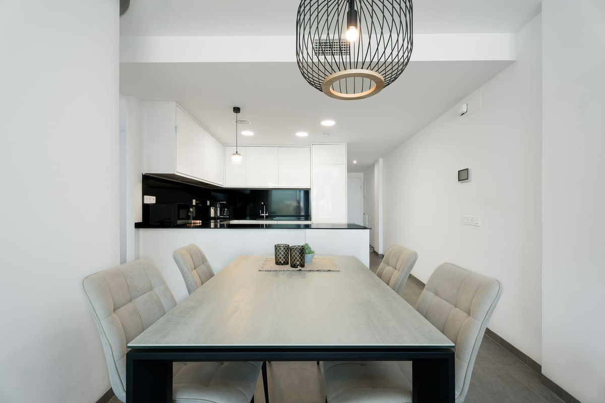 For sale - 3 Bedroom 2 Bathroom Apartment - Penthouse in Santa Pola - Gran Alacant  - Alicante