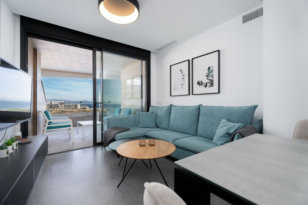 For sale - 3 Bedroom 2 Bathroom Apartment - Penthouse in Santa Pola - Gran Alacant  - Alicante