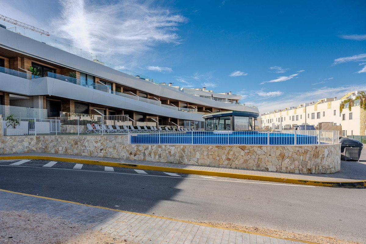 For sale - 3 Bedroom 2 Bathroom Apartment - Penthouse in Santa Pola - Gran Alacant  - Alicante