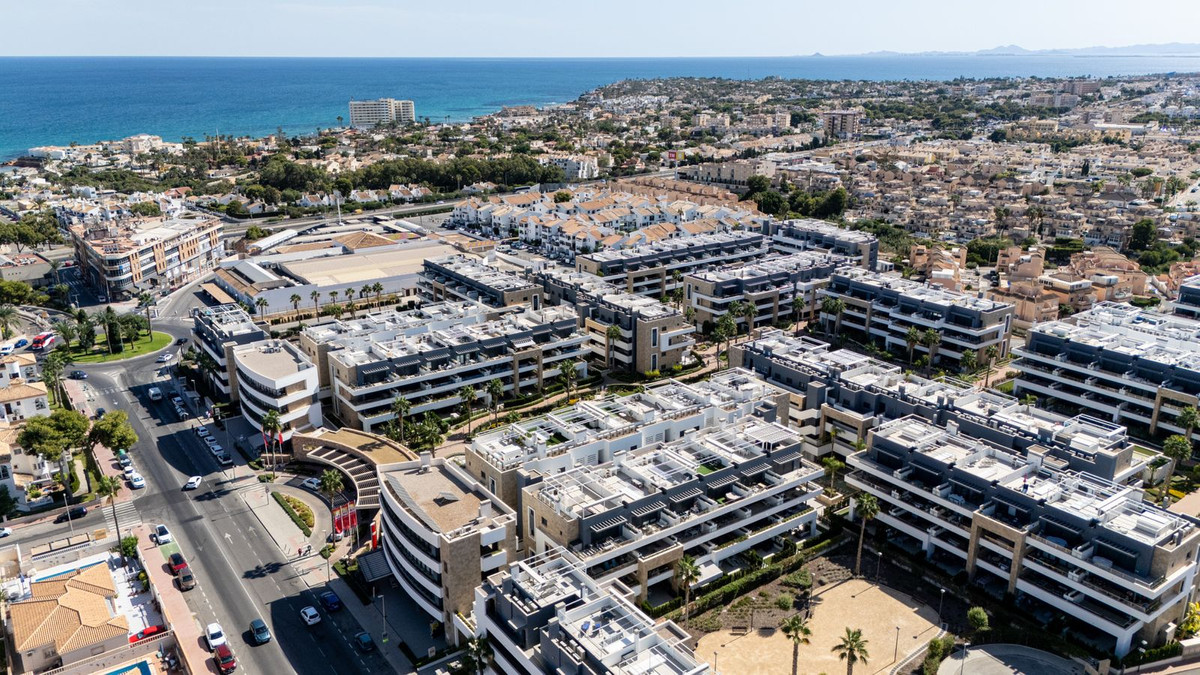 For sale - 2 Bedroom 1 Bathroom Apartment - Penthouse in Orihuela - Playa Flamenca  - Alicante