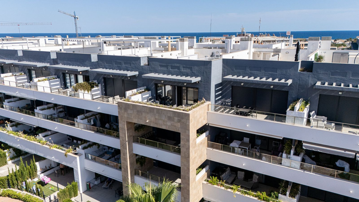 For sale - 2 Bedroom 1 Bathroom Apartment - Penthouse in Orihuela - Playa Flamenca  - Alicante