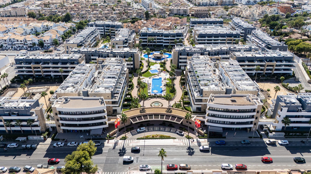 For sale - 2 Bedroom 1 Bathroom Apartment - Penthouse in Orihuela - Playa Flamenca  - Alicante