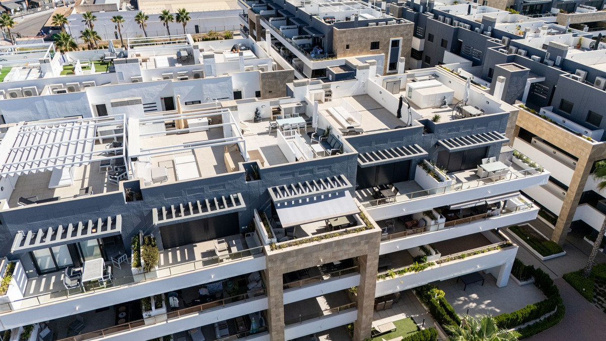 For sale - 2 Bedroom 1 Bathroom Apartment - Penthouse in Orihuela - Playa Flamenca  - Alicante