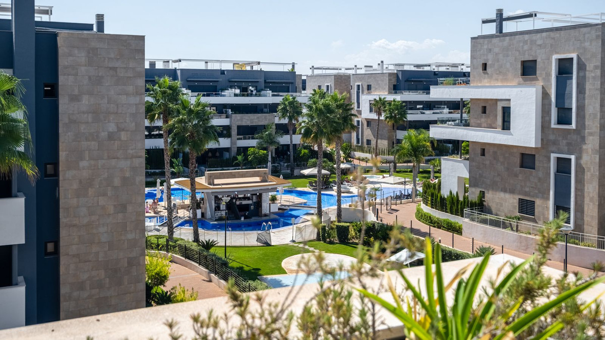 For sale - 2 Bedroom 1 Bathroom Apartment - Penthouse in Orihuela - Playa Flamenca  - Alicante