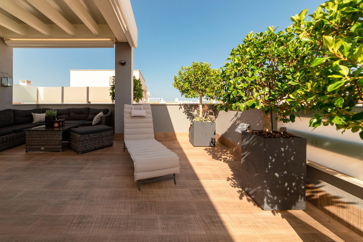 For sale - 3 Bedroom 2 Bathroom House - Detached Villa in Rojales - Ciudad Quesada  - Alicante