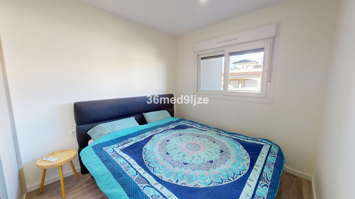 For sale - 1 Bedroom 1 Bathroom Apartment in Mil Palmeras - Mil Palmeras  - Alicante