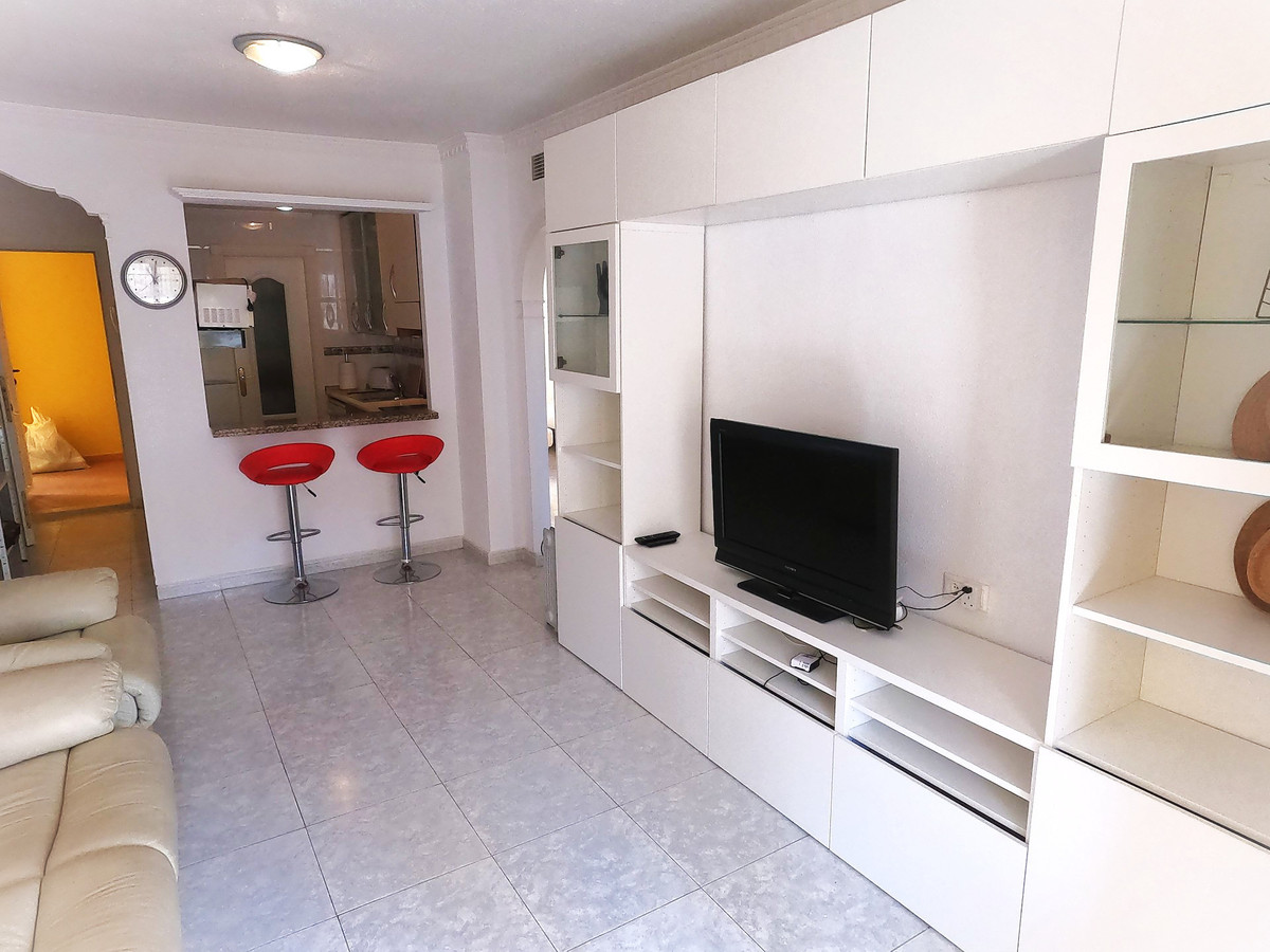 For sale - 2 Bedroom 1 Bathroom Apartment - Middle Floor Apartment in Algorfa - Algorfa Centro  - Alicante