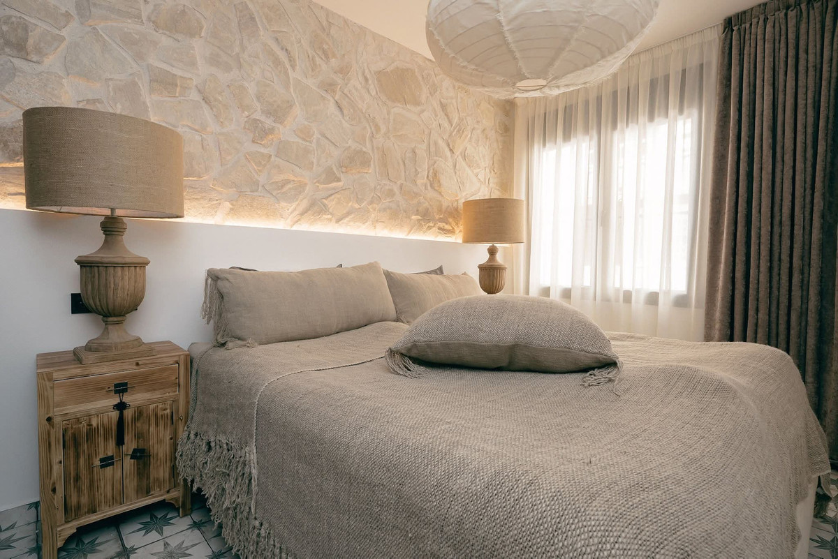 For sale - 2 Bedroom 2 Bathroom Apartment - Ground Floor Apartment in Torrevieja - Torrevieja Centro  - Alicante