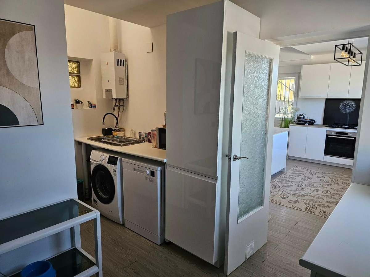 For sale - 4 Bedroom 4 Bathroom House - Detached Villa in San Fulgencio - San Fulgencio Centro  - Alicante