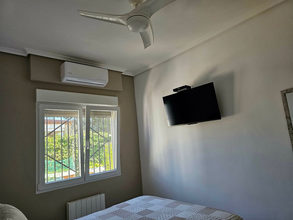 For sale - 4 Bedroom 4 Bathroom House - Detached Villa in San Fulgencio - San Fulgencio Centro  - Alicante