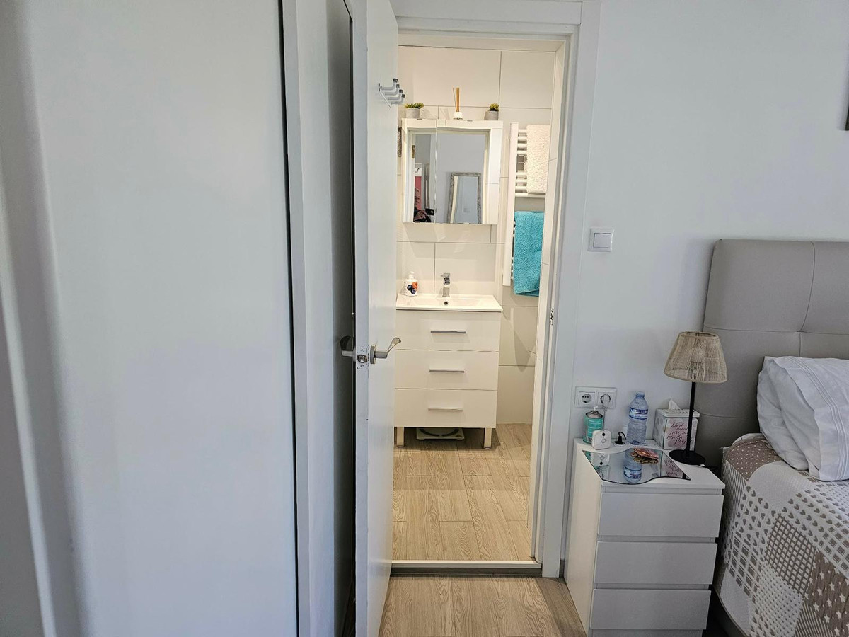 For sale - 4 Bedroom 4 Bathroom House - Detached Villa in San Fulgencio - San Fulgencio Centro  - Alicante