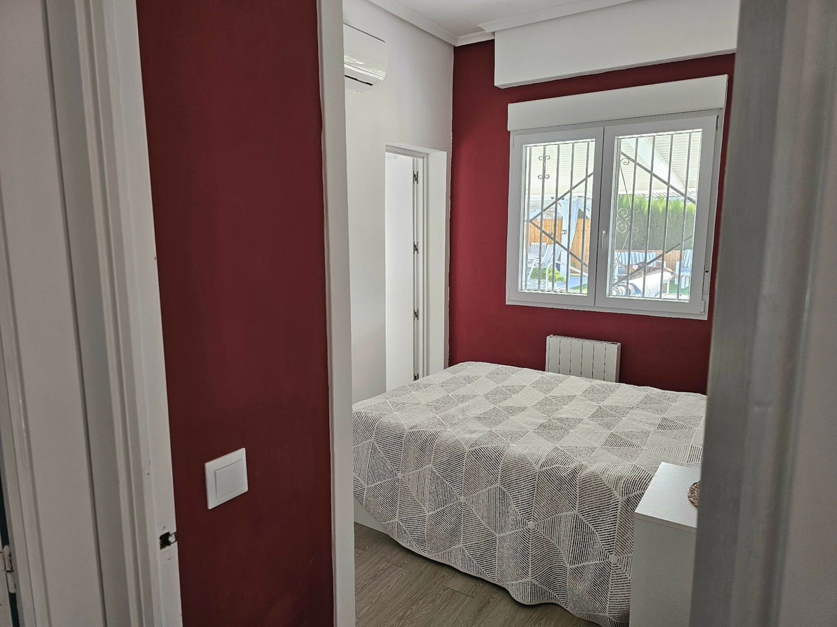 For sale - 4 Bedroom 4 Bathroom House - Detached Villa in San Fulgencio - San Fulgencio Centro  - Alicante