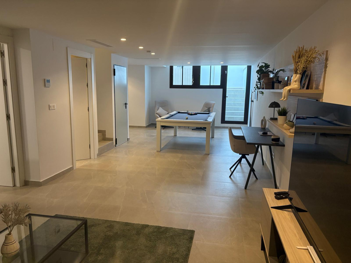 For sale - 3 Bedroom 3 Bathroom House - Semi-Detached House in Algorfa - La Finca Golf  - Alicante