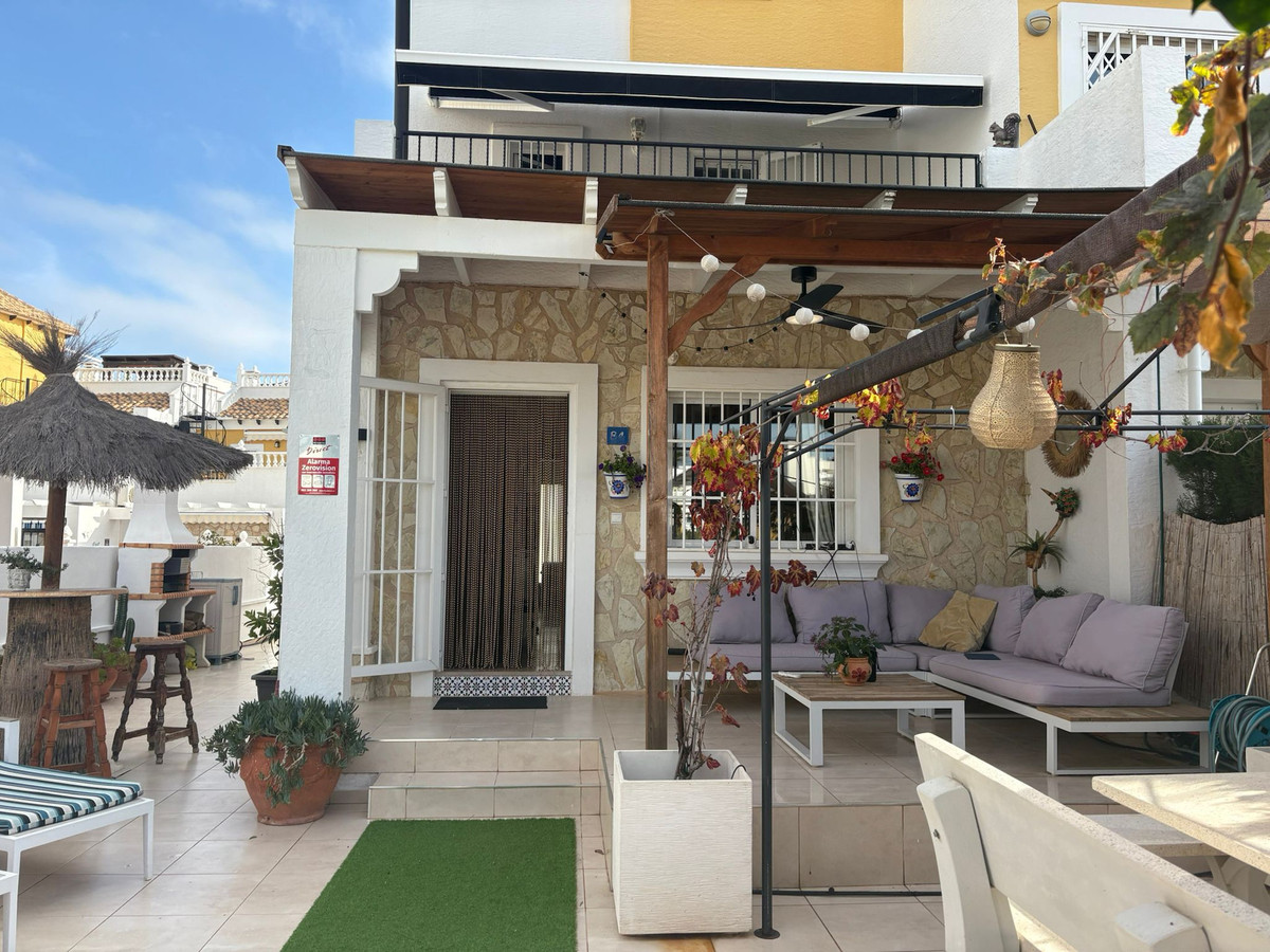 For sale - 3 Bedroom 2 Bathroom House - Townhouse in Algorfa - Algorfa Centro  - Alicante
