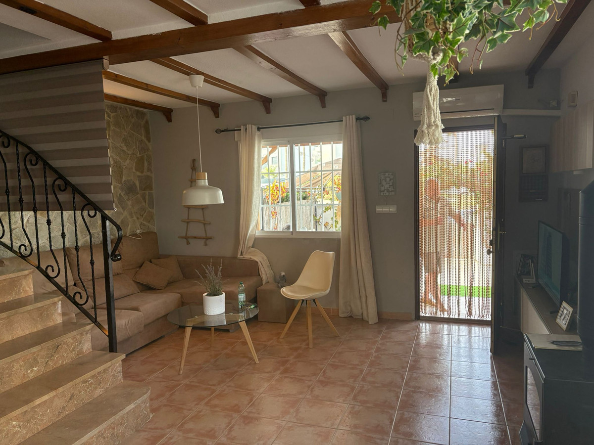 For sale - 3 Bedroom 2 Bathroom House - Townhouse in Algorfa - Algorfa Centro  - Alicante
