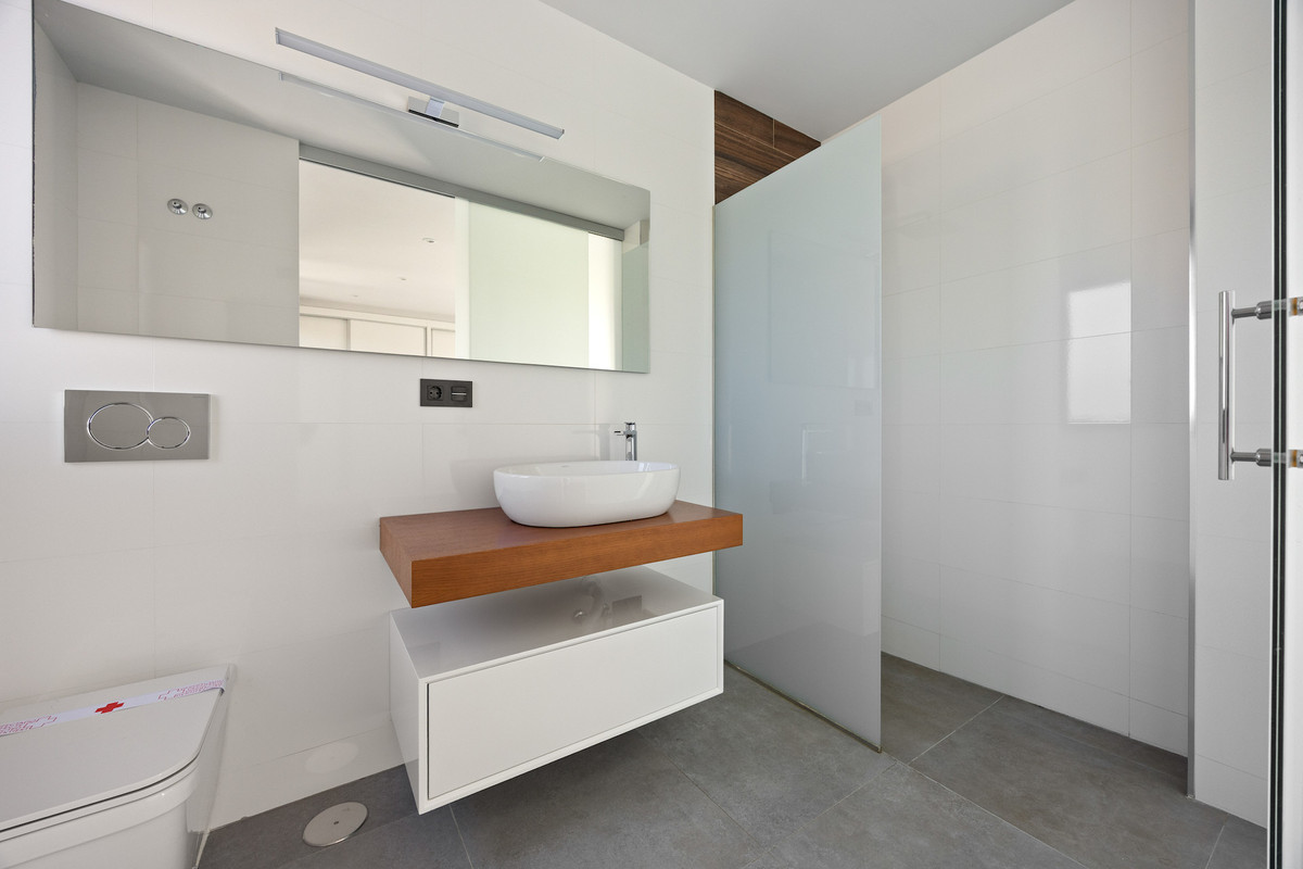 For sale - 4 Bedroom 3 Bathroom House - Detached Villa in Algorfa - La Finca Golf  - Alicante