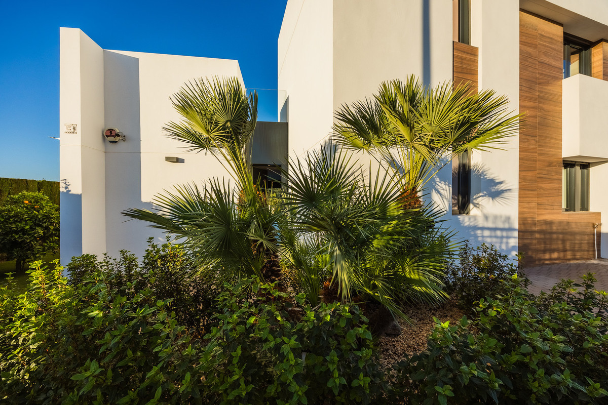 For sale - 4 Bedroom 3 Bathroom House - Detached Villa in Algorfa - La Finca Golf  - Alicante