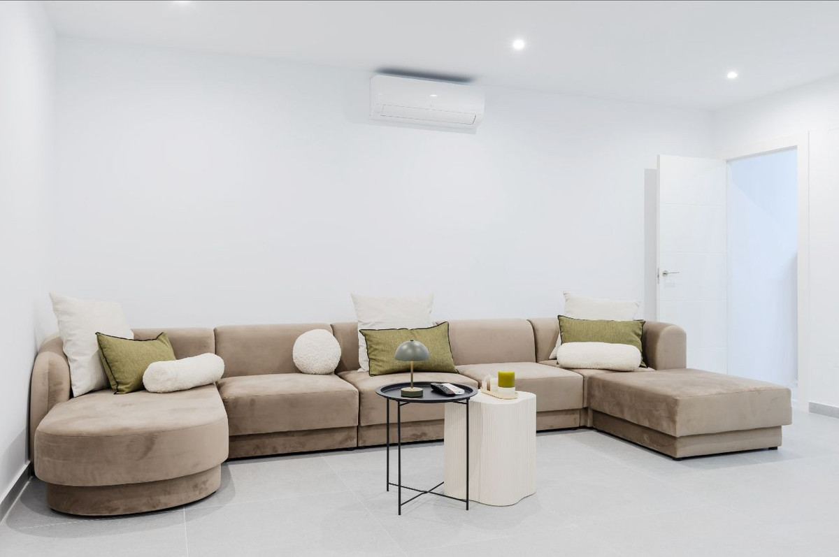 For sale - 3 Bedroom 2 Bathroom House - Detached Villa in Algorfa - La Finca Golf  - Alicante