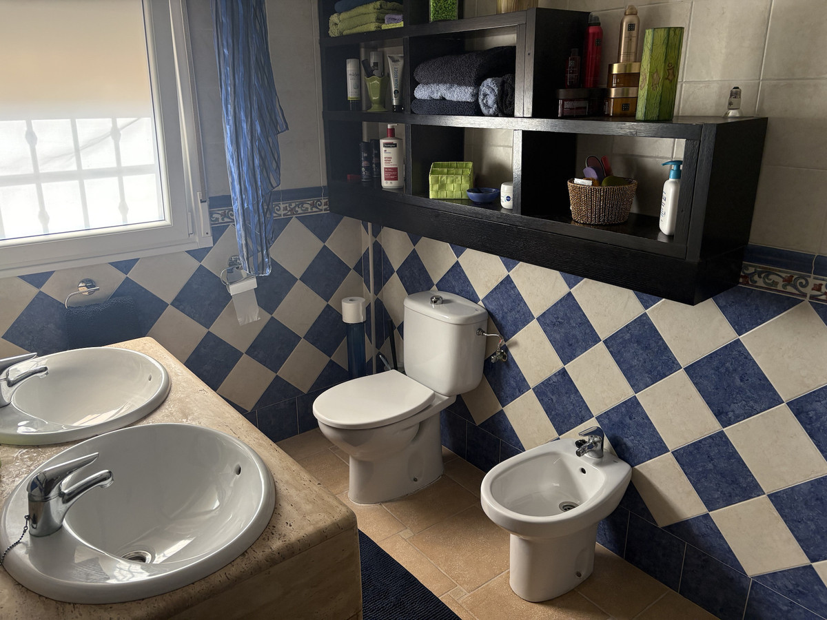 For sale - 3 Bedroom 2 Bathroom House - Detached Villa in Algorfa - Algorfa Centro  - Alicante