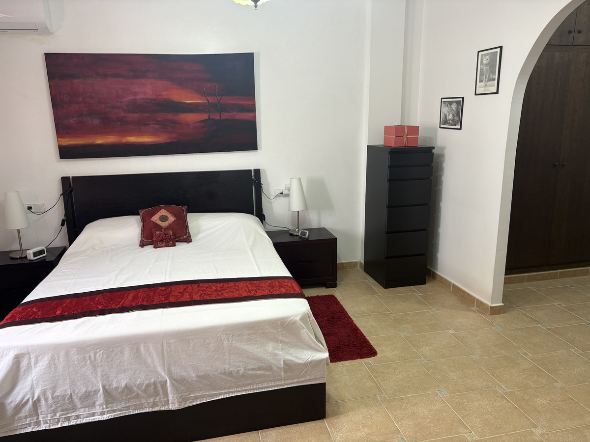 For sale - 3 Bedroom 2 Bathroom House - Detached Villa in Algorfa - Algorfa Centro  - Alicante
