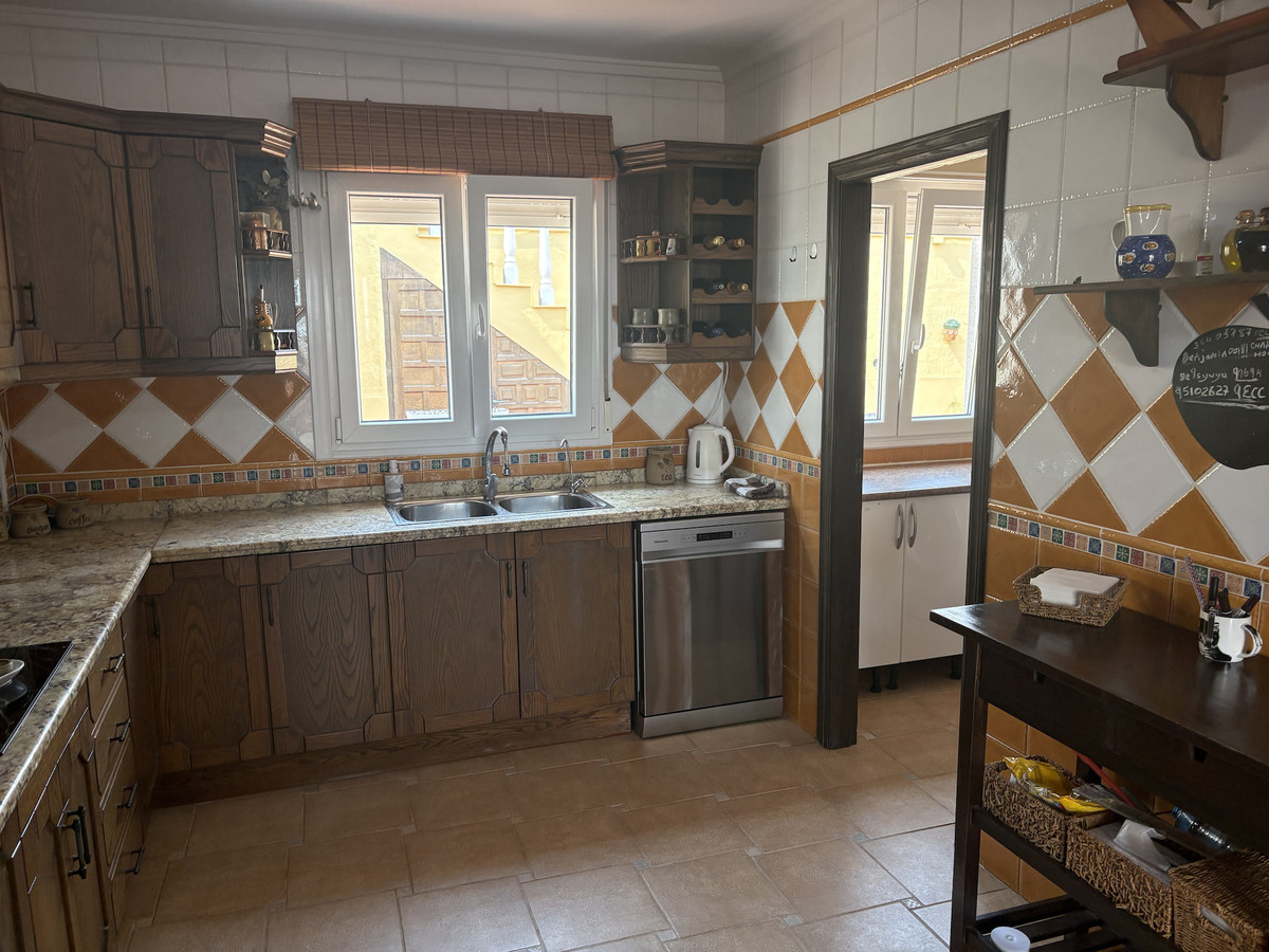 For sale - 3 Bedroom 2 Bathroom House - Detached Villa in Algorfa - Algorfa Centro  - Alicante
