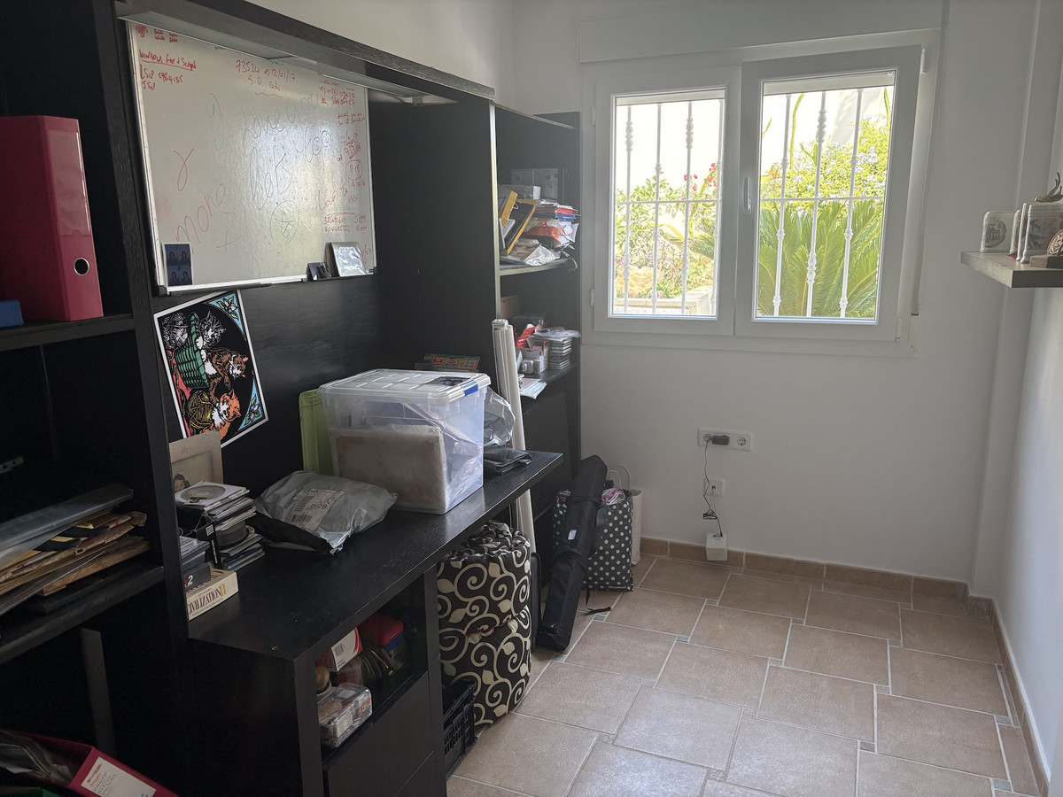 For sale - 3 Bedroom 2 Bathroom House - Detached Villa in Algorfa - Algorfa Centro  - Alicante