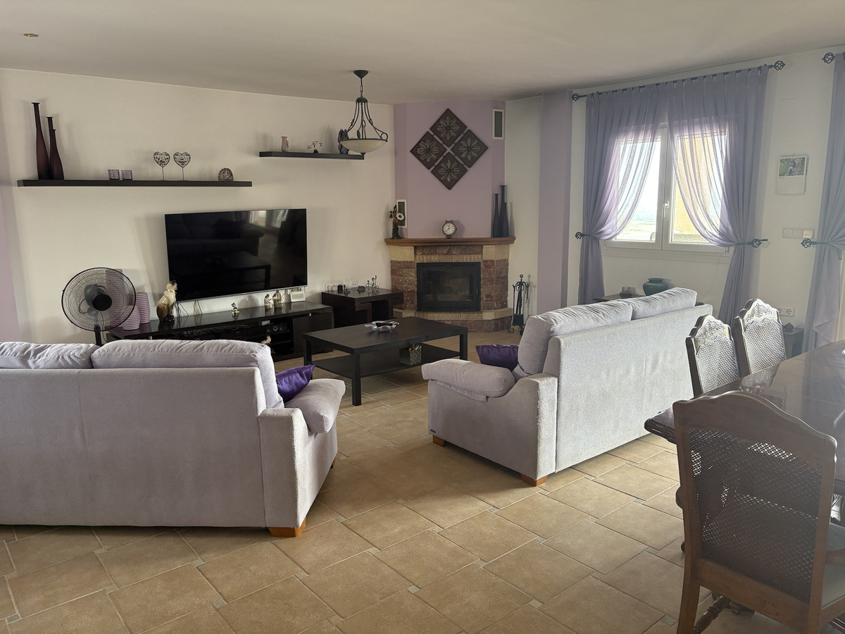 For sale - 3 Bedroom 2 Bathroom House - Detached Villa in Algorfa - Algorfa Centro  - Alicante