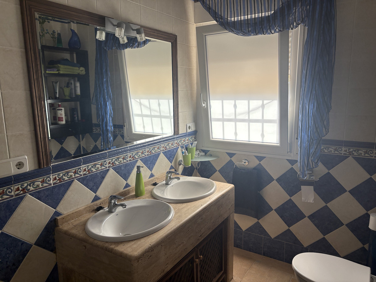For sale - 3 Bedroom 2 Bathroom House - Detached Villa in Algorfa - Algorfa Centro  - Alicante