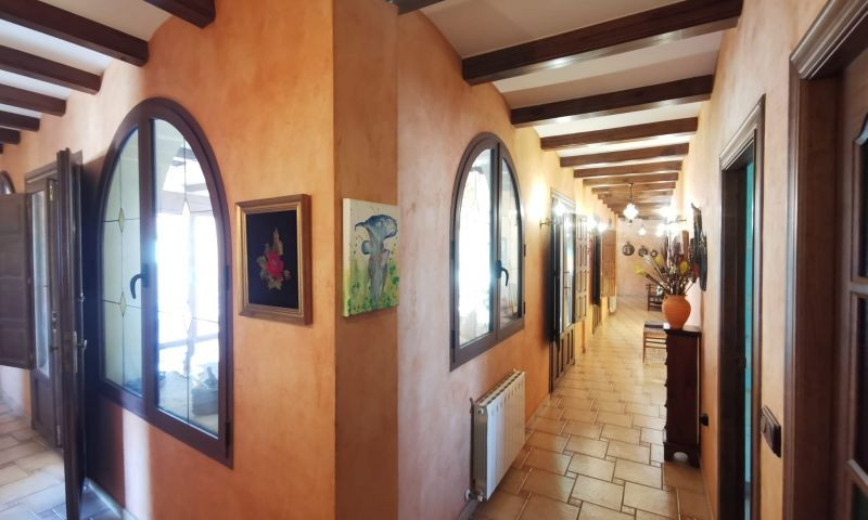 For sale - 4 Bedroom 4 Bathroom House - Detached Villa in Orihuela - Orihuela Centro  - Alicante
