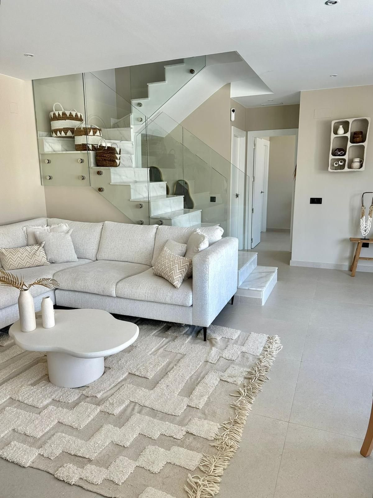 For sale - 5 Bedroom 4 Bathroom House - Detached Villa in Algorfa - La Finca Golf  - Alicante