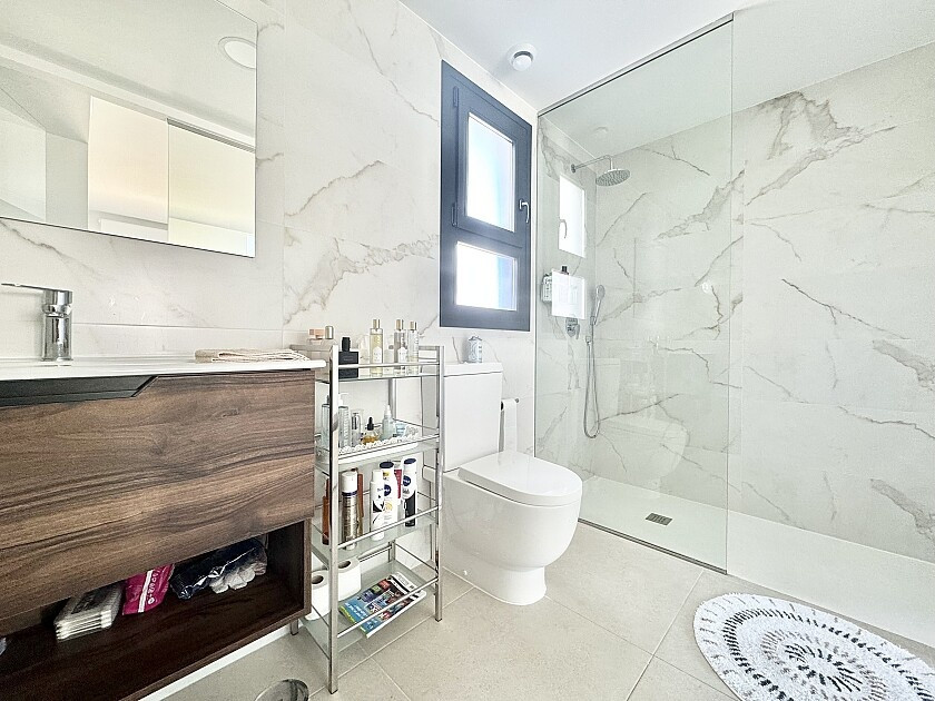 For sale - 3 Bedroom 2 Bathroom Apartment - Penthouse in Orihuela - Villamartin  - Alicante