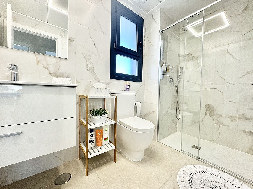 For sale - 3 Bedroom 2 Bathroom Apartment - Penthouse in Orihuela - Villamartin  - Alicante