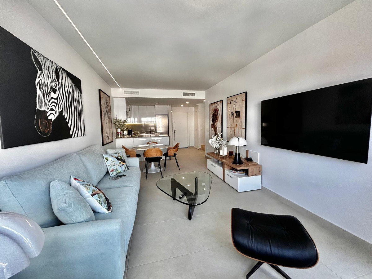 For sale - 3 Bedroom 2 Bathroom Apartment - Penthouse in Orihuela - Villamartin  - Alicante