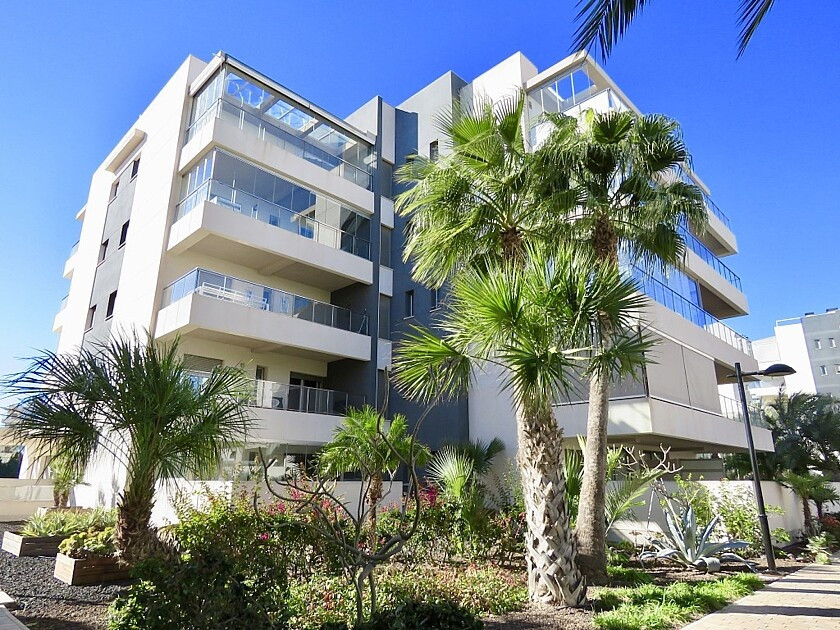 For sale - 2 Bedroom 2 Bathroom Apartment - Ground Floor Apartment in Orihuela - Villamartin  - Alicante