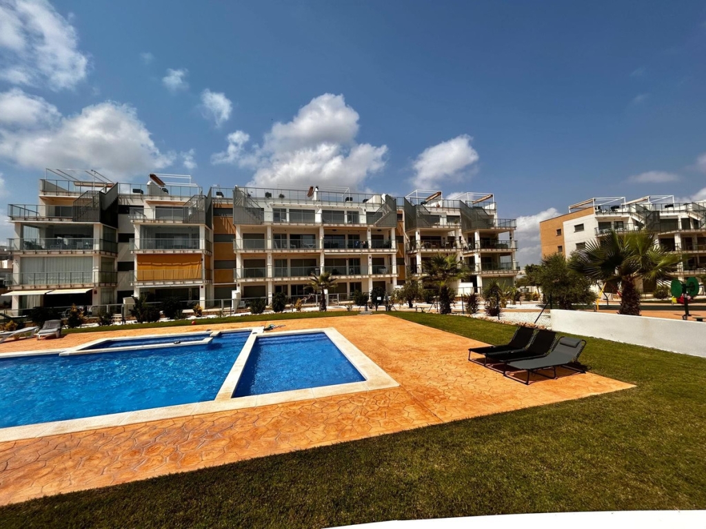 2 Bedroom 2 Bathroom Apartment - Ground Floor Apartment in Orihuela